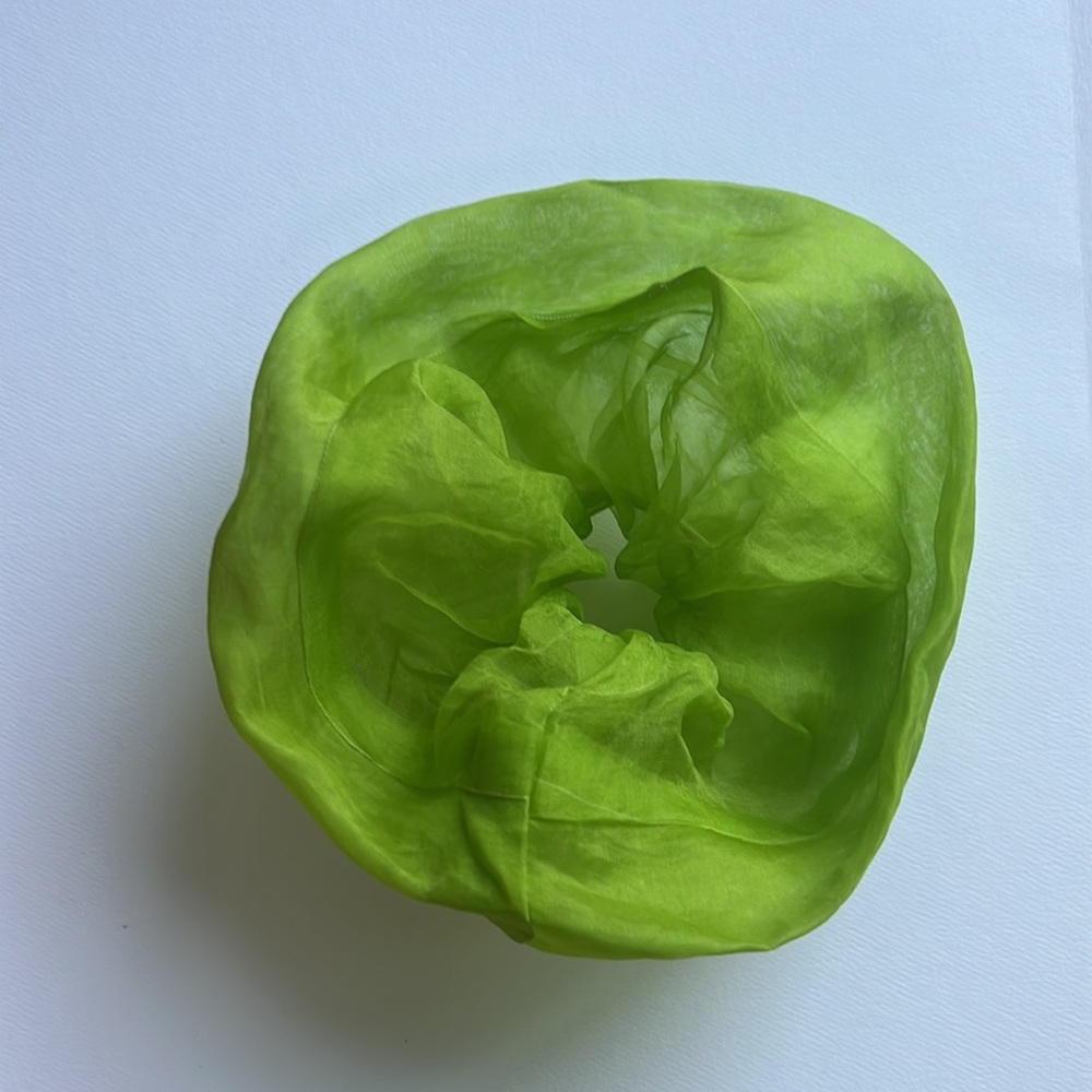 Oversized Srunchie - Picture 2 of 3